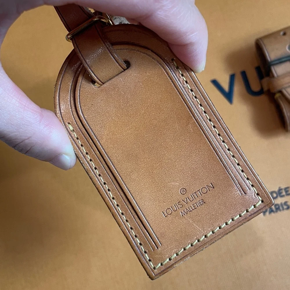 Louis Vuitton Brown Luggage Tag and Poignet - Picture 2 of 7